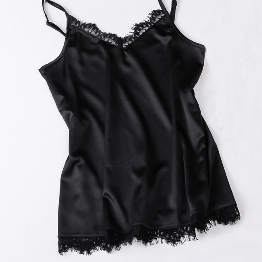 Sexy black satin tank ‼️